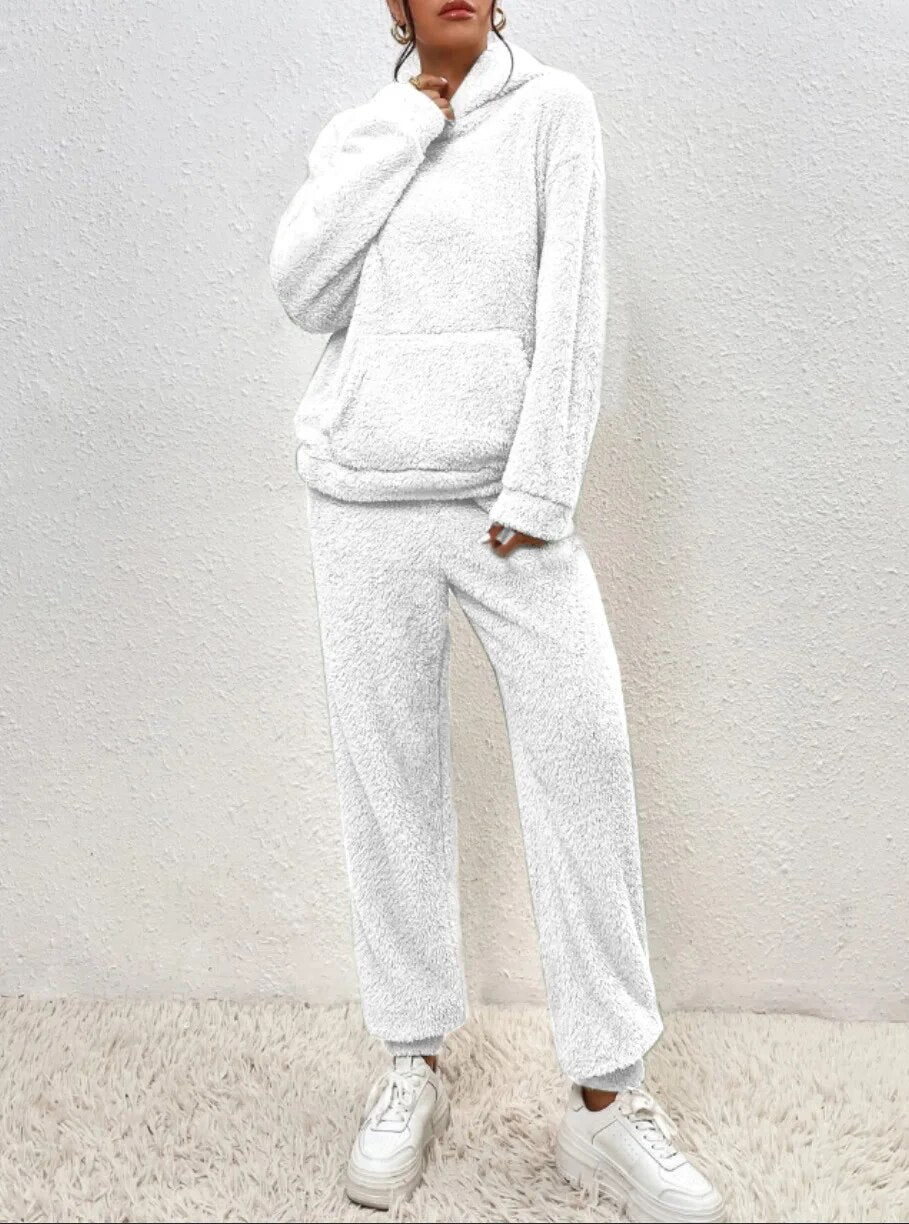 Sienna Teddy Loungewear Set – Warm, Zacht & Stijlvol