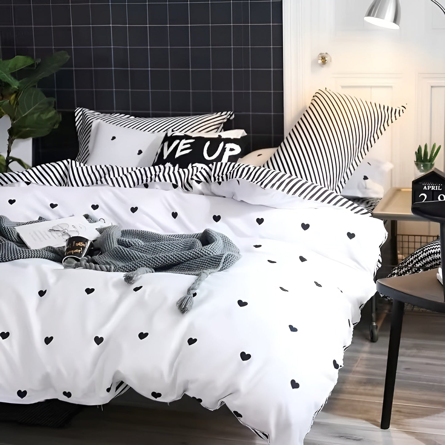 LovaLuxe Beddengoed Set – Romantiek & Comfort voor Jouw Slaapkamer
